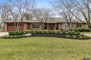 1918 Yorkshire Court, Lincoln, NE 68506