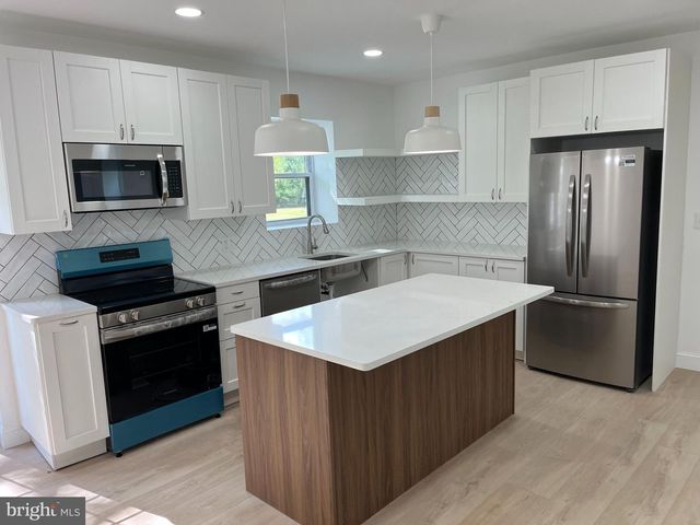 924 BETHLEHEM PIKE, Colmar, PA 18915