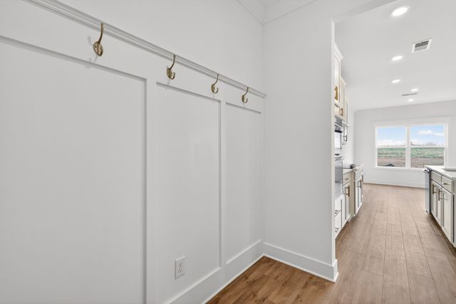 3220 Ventura Ave, White House, TN 37188