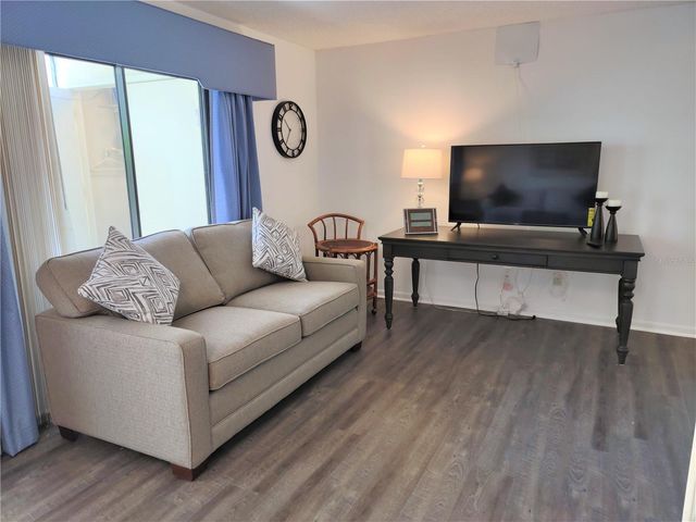 650 BIRD BAY DRIVE E 105, Venice, FL 34285