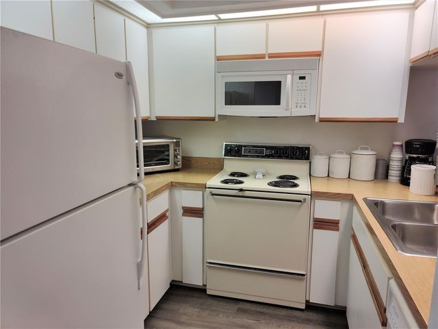 650 BIRD BAY DRIVE E 105, Venice, FL 34285