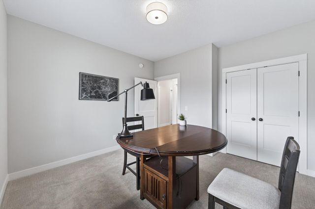 1201 Honeysuckle Lane, Cambridge, MN 55008