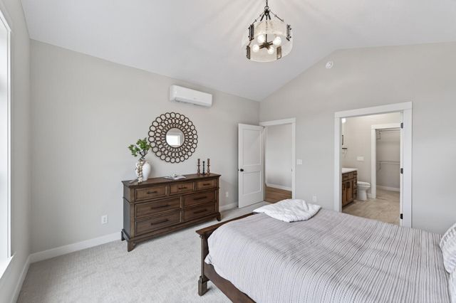 1201 Honeysuckle Lane, Cambridge, MN 55008