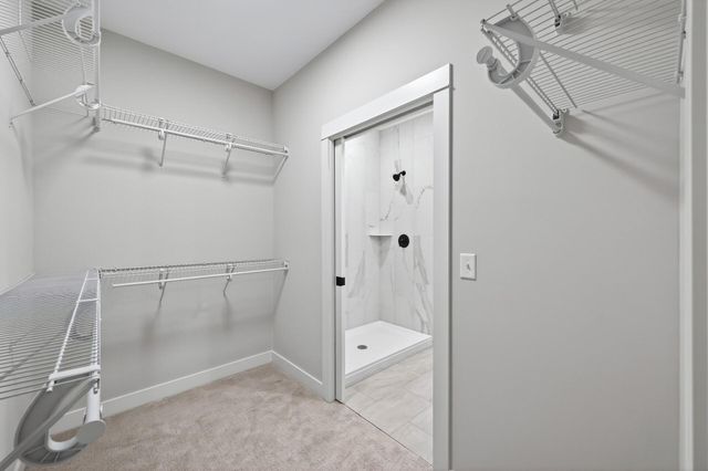 1201 Honeysuckle Lane, Cambridge, MN 55008