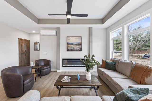 1201 Honeysuckle Lane, Cambridge, MN 55008