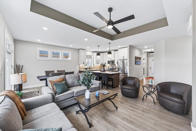 1201 Honeysuckle Lane, Cambridge, MN 55008