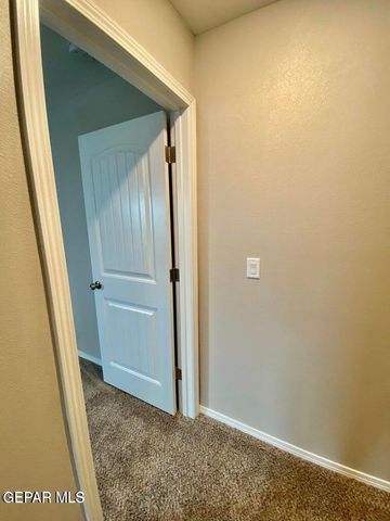 715 HC Gilbert Minjares Drive B, Socorro, TX 79927