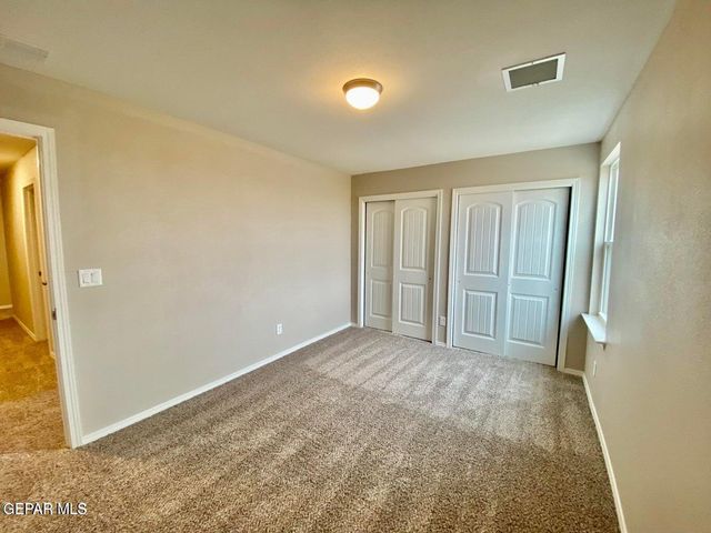 715 HC Gilbert Minjares Drive B, Socorro, TX 79927