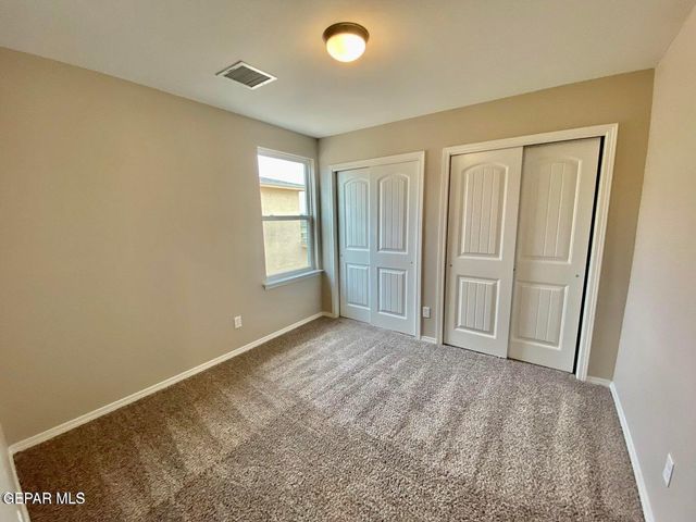 715 HC Gilbert Minjares Drive B, Socorro, TX 79927