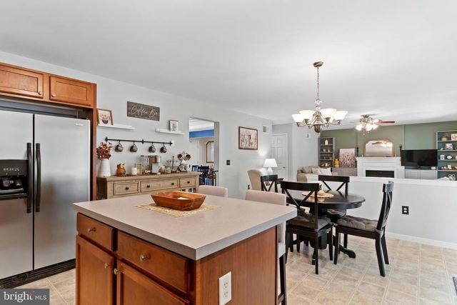 602 BRISBAIN LN, Enola, PA 17025