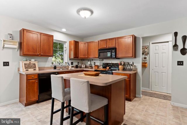 602 BRISBAIN LN, Enola, PA 17025
