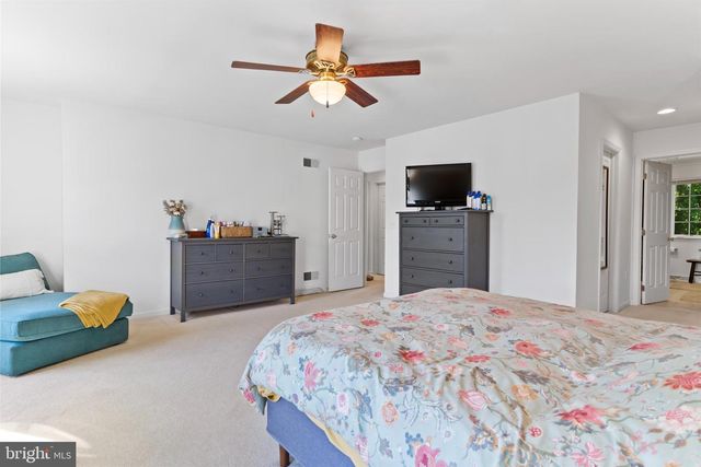 602 BRISBAIN LN, Enola, PA 17025
