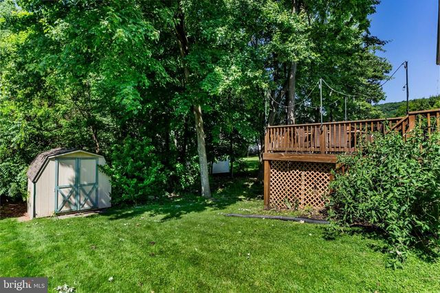 602 BRISBAIN LN, Enola, PA 17025