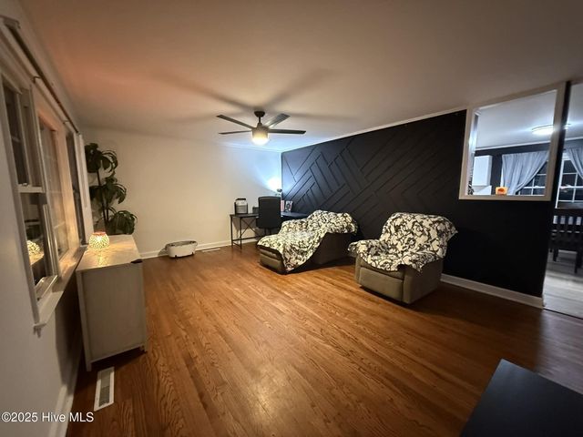 1764 Piney Green Road, Jacksonville, NC 28546