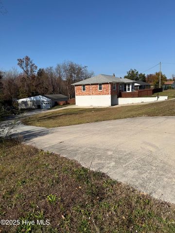 1764 Piney Green Road, Jacksonville, NC 28546