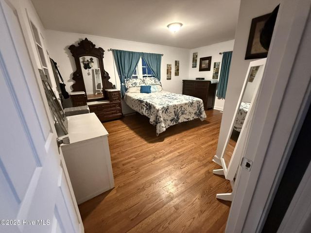 1764 Piney Green Road, Jacksonville, NC 28546