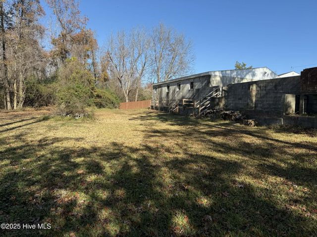 1764 Piney Green Road, Jacksonville, NC 28546