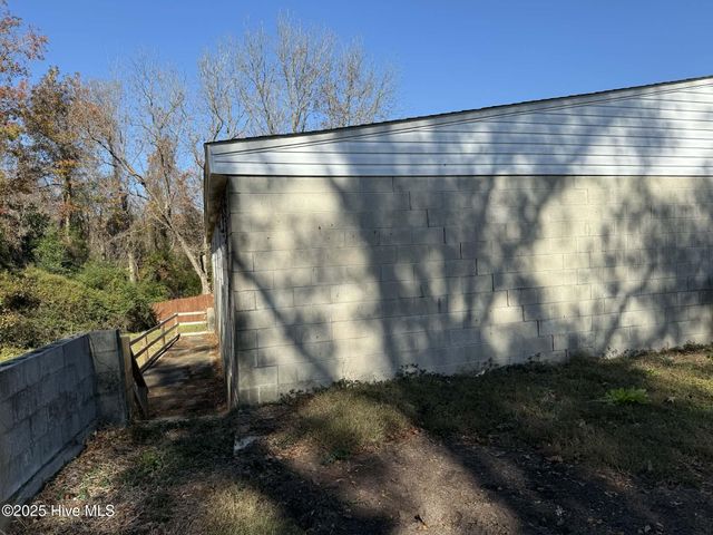 1764 Piney Green Road, Jacksonville, NC 28546