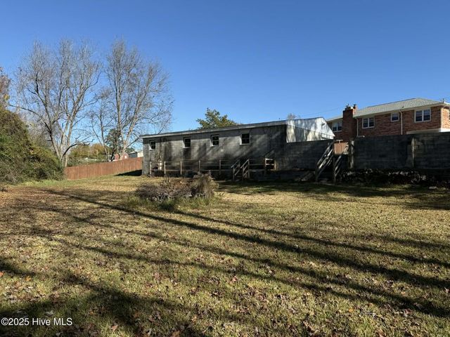 1764 Piney Green Road, Jacksonville, NC 28546