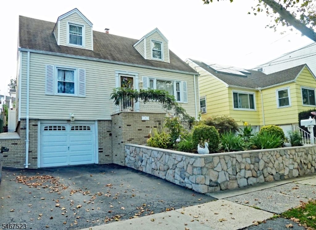 32 William St, Kearny Town, NJ 07032 — exterior