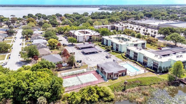 1130 N LAKE PARKER AVENUE C321, Lakeland, FL 33805