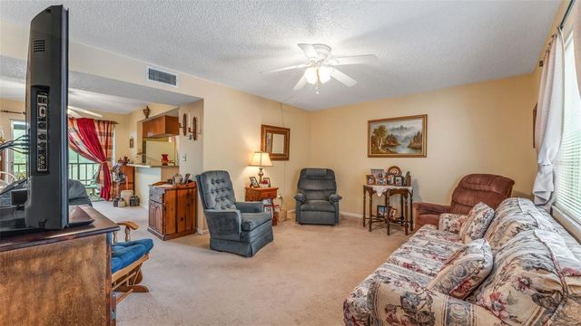 1130 N LAKE PARKER AVENUE C321, Lakeland, FL 33805