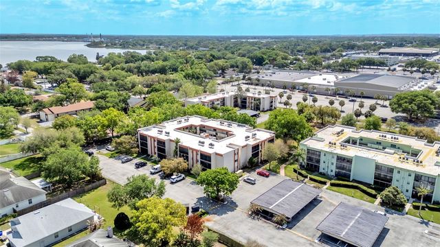 1130 N LAKE PARKER AVENUE C321, Lakeland, FL 33805