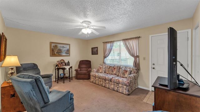 1130 N LAKE PARKER AVENUE C321, Lakeland, FL 33805