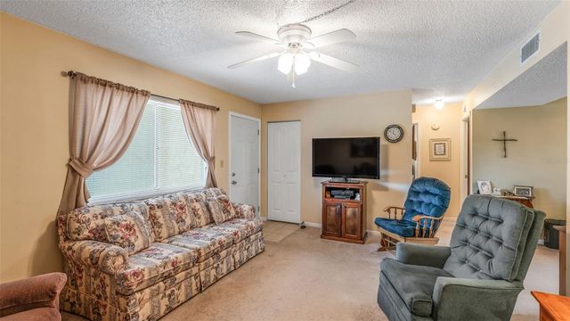 1130 N LAKE PARKER AVENUE C321, Lakeland, FL 33805