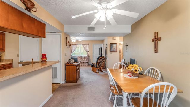 1130 N LAKE PARKER AVENUE C321, Lakeland, FL 33805