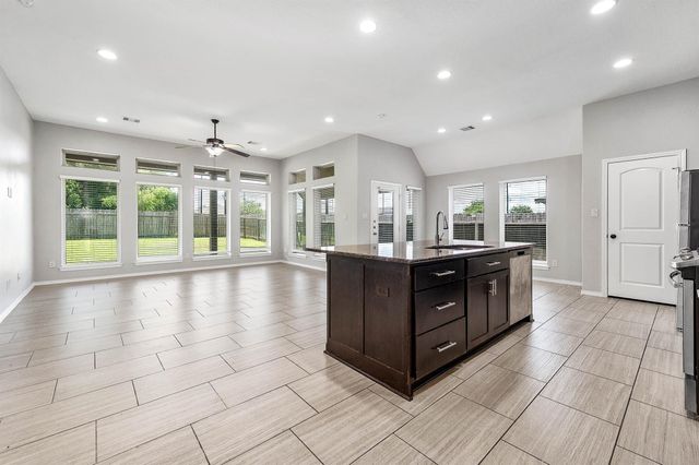 3318 Primrose Canyon Lane, Pearland, TX 77584