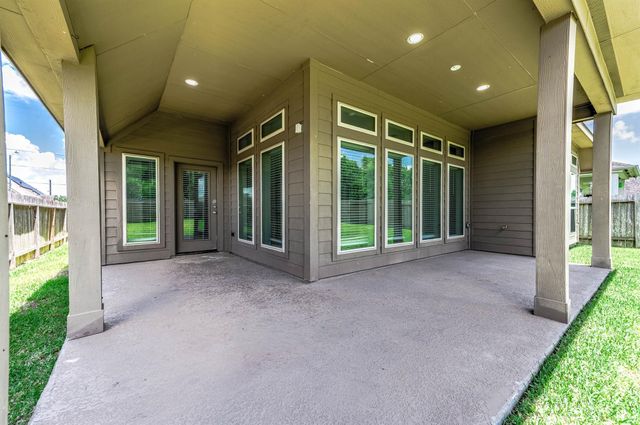 3318 Primrose Canyon Lane, Pearland, TX 77584