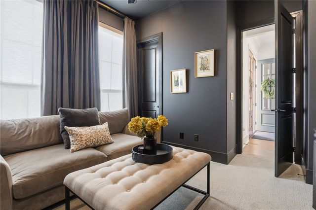 5615 S 58th Street, Rogers, AR 72758