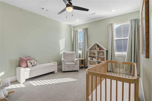 5615 S 58th Street, Rogers, AR 72758