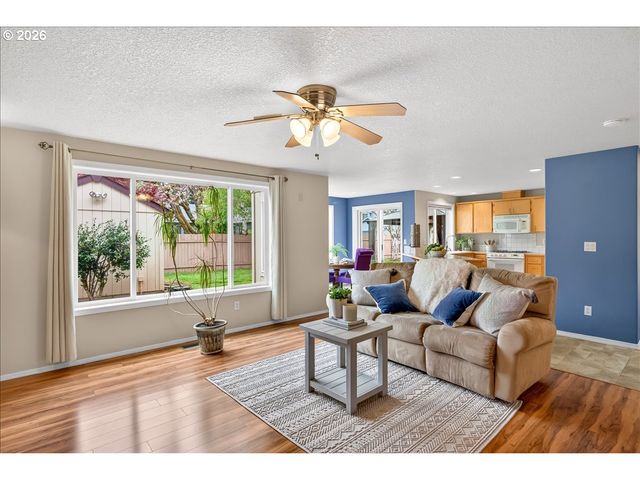 3039 Ne 1ST Ct, Hillsboro, OR 97124