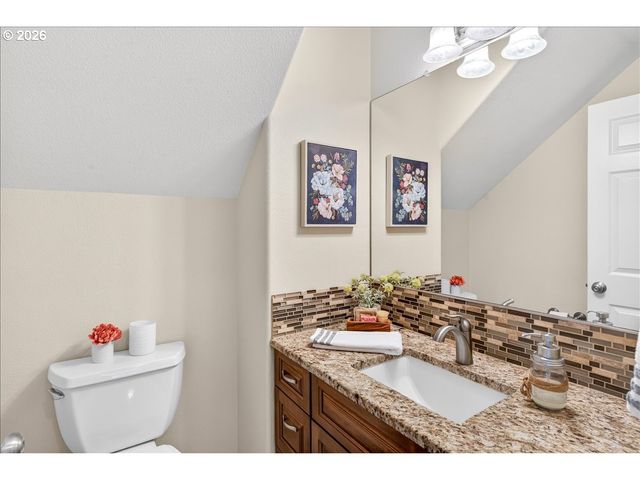 3039 Ne 1ST Ct, Hillsboro, OR 97124