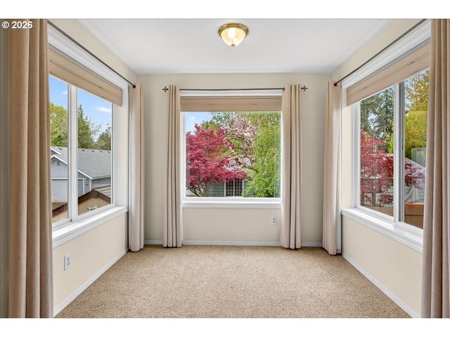 3039 Ne 1ST Ct, Hillsboro, OR 97124