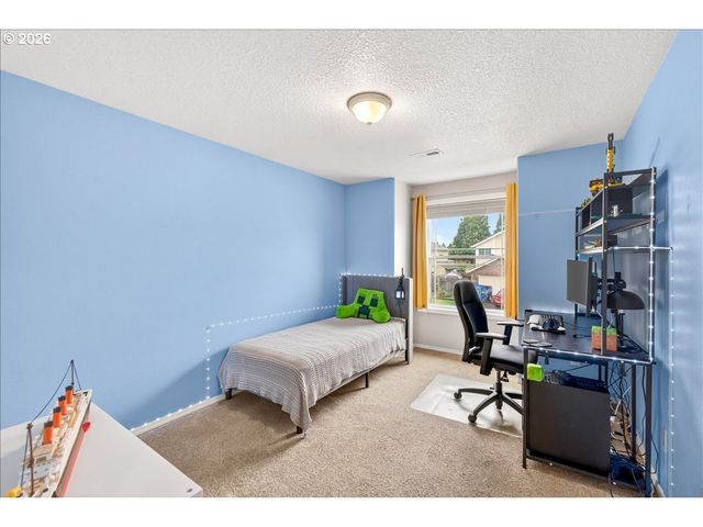 3039 Ne 1ST Ct, Hillsboro, OR 97124