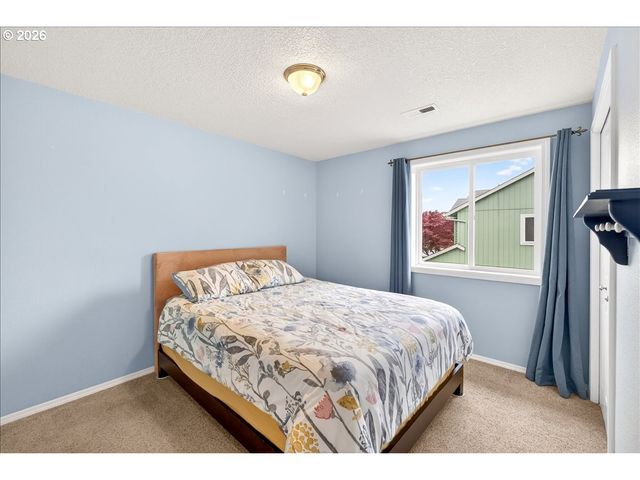 3039 Ne 1ST Ct, Hillsboro, OR 97124