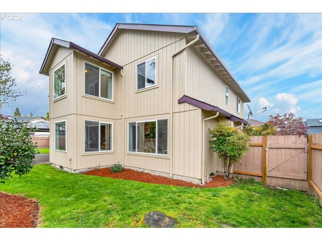 3039 Ne 1ST Ct, Hillsboro, OR 97124