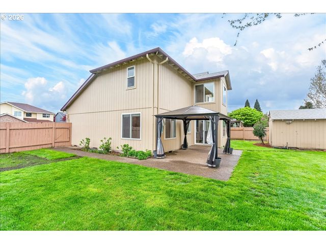 3039 Ne 1ST Ct, Hillsboro, OR 97124