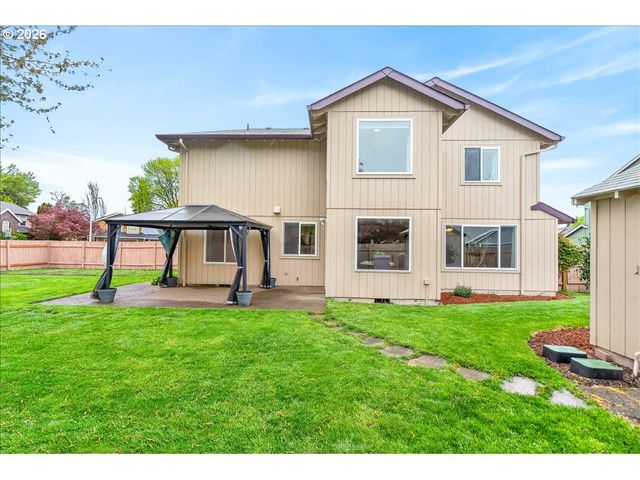 3039 Ne 1ST Ct, Hillsboro, OR 97124