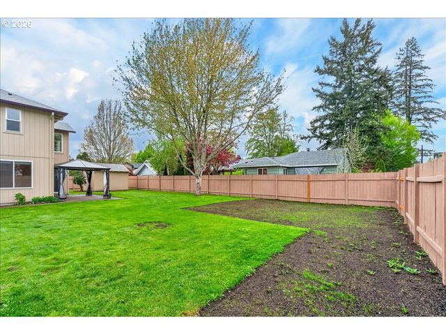 3039 Ne 1ST Ct, Hillsboro, OR 97124