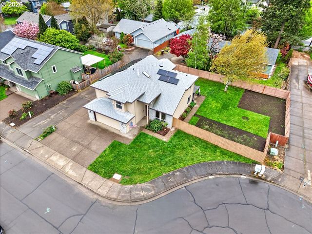 3039 Ne 1ST Ct, Hillsboro, OR 97124