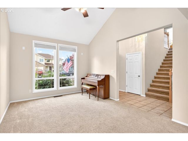 3039 Ne 1ST Ct, Hillsboro, OR 97124