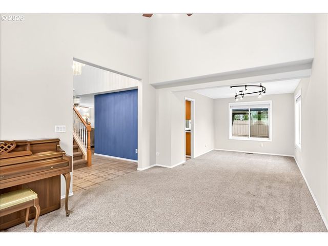 3039 Ne 1ST Ct, Hillsboro, OR 97124