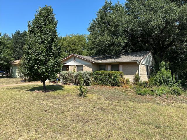 1623 Western Park Court, Dallas, TX 75211