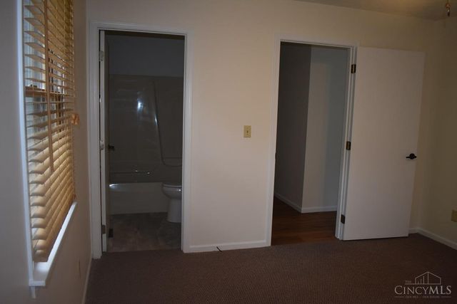 106 Springlake Avenue, Hillsboro, OH 45133