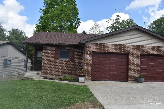 106 Springlake Avenue, Hillsboro, OH 45133