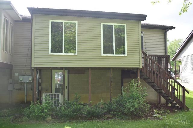106 Springlake Avenue, Hillsboro, OH 45133